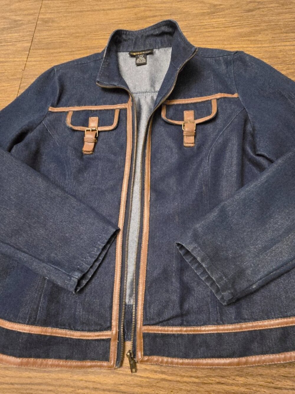 METROStyle Women's Navy Denim Long Sleeves Jacket w/Faux Leather Trim - Size 12 - Picture 7 of 11